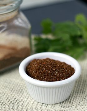 Homemade Taco Seasoning - This Gal Cooks #tacoseasoning #seasonings #tacos