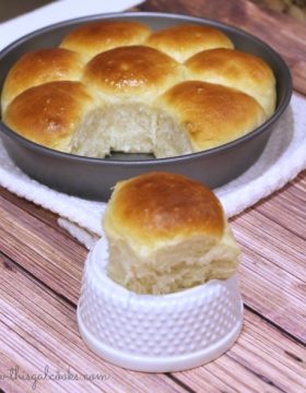 Honey Butter Dinner Rolls