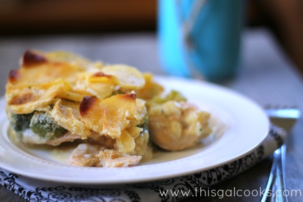 Au Gratin Chicken & Broccoli Casserole from www.thisgalcooks.com #casserole #chicken #broccoli 2wm