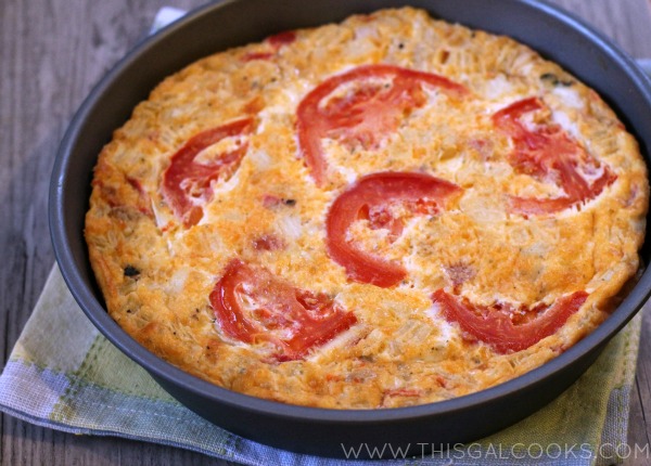 Crustless Sausage & Veggie Quiche from www.thisgalcooks.com #crustless #quiche #lowcarb 3WM