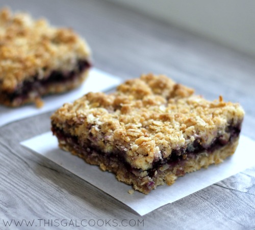White Chocolate Blueberry Bars from www.thisgalcooks.com 2 #blueberries #cookies