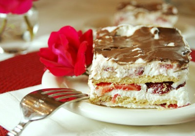 Strawberry Ice Box Cake 1