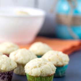 Orange Creamsicle Mini Muffins. Made with fresh squeezed orange juice and #Chobani yogurt, these delicious muffins are the perfect way to begin your day!