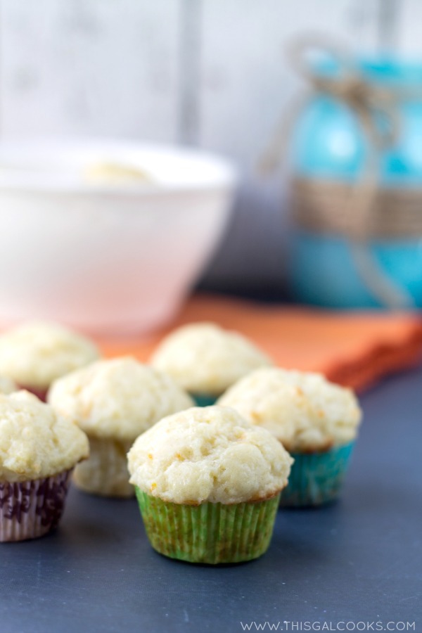 Orange Creamsicle Mini Muffins. Made with fresh squeezed orange juice and #Chobani yogurt, these delicious muffins are the perfect way to begin your day!