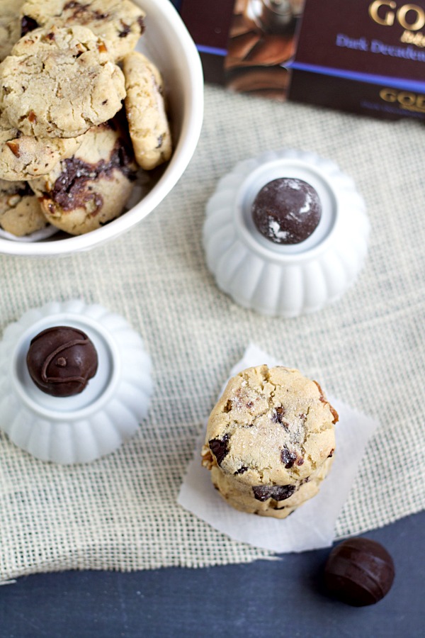 Dark Chocolate Chunk Pretzel Cookies from www.thisgalcooks.com