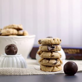 Dark Chocolate Chunk Pretzel Cookies