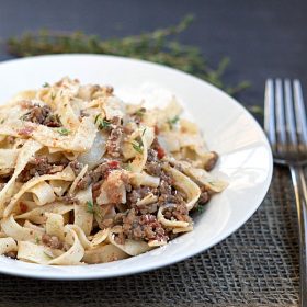 Easy Bolognese Sauce with Egg Fettuccine by www.thisgalcooks.com #fettuccine #bolognesesauce #easydinners