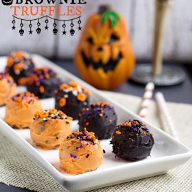 Halloween Brownie Truffles from www.thisgalcooks.com #halloween #brownies #truffles