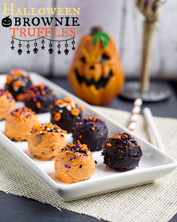 Halloween Brownie Truffles from www.thisgalcooks.com #halloween #brownies #truffles