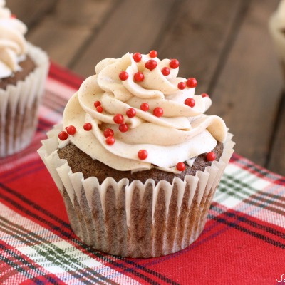 One of my favs was these Gingerbread Cupcakes by Sweet Bella Roos