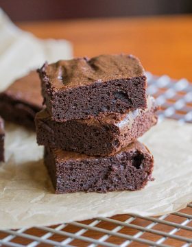 Flourless Fudgy Brownies. These gluten free brownies are made with almond butter, cocoa powder and agave nectar.