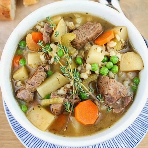 Slow Cooker Vegetable Beef Barley Soup by Yummy Healthy Easy