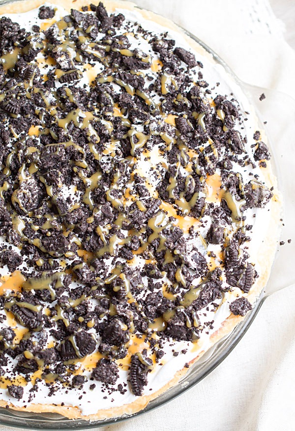 Cookies and Cream Chocolate Pudding Pie on This Gal Cooks #dessert #nobake