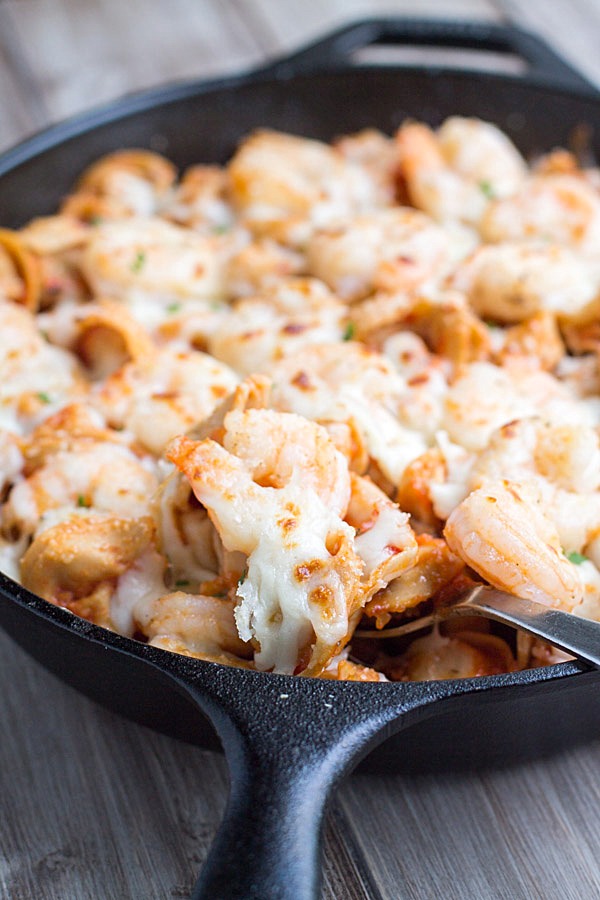 Easy Italian Shrimp Tortellini Bake on This Gal Cooks #dinner