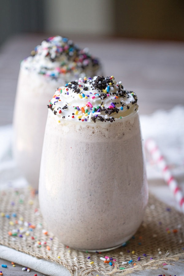 Strawberry Cookies and Cream Kefir Shake on This Gal Cooks