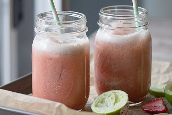 Strawberry Lime Mint Spritzers and Fruttare Bars