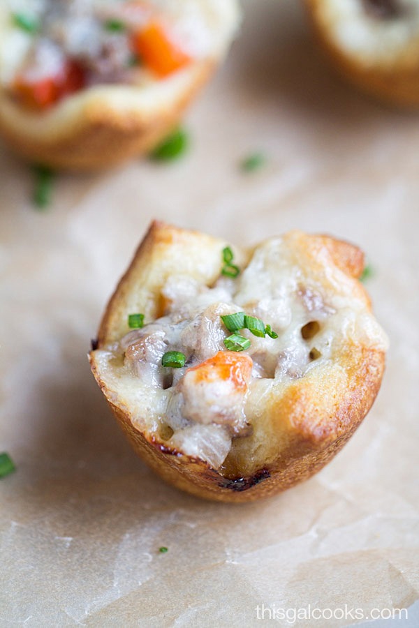 Cheesesteak Crescent Roll Cups | This Gal Cooks