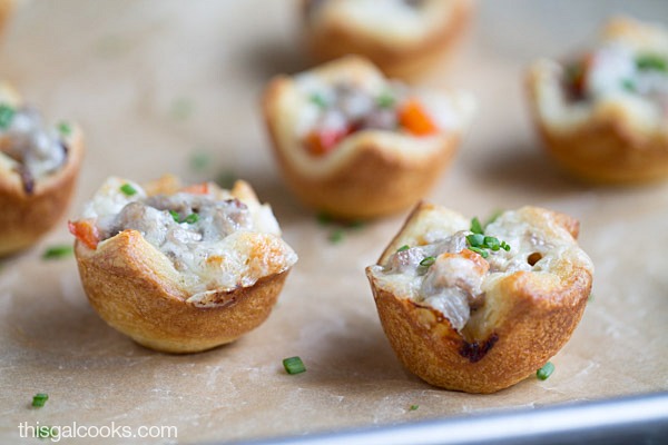 Cheesesteak Crescent Roll Cups | This Gal Cooks