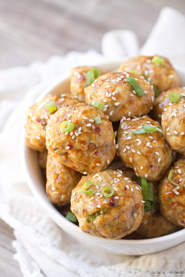 Spicy Asian Chicken Meatballs | This Gal Cooks #appetizer