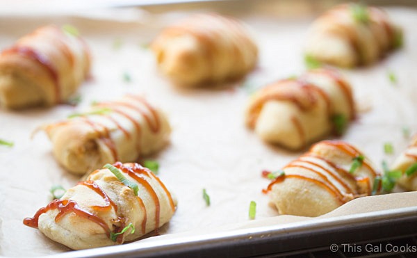 Four Ingredient BBQ Chicken Crescent Roll Ups. A Simple Appetizer | This Gal Cooks