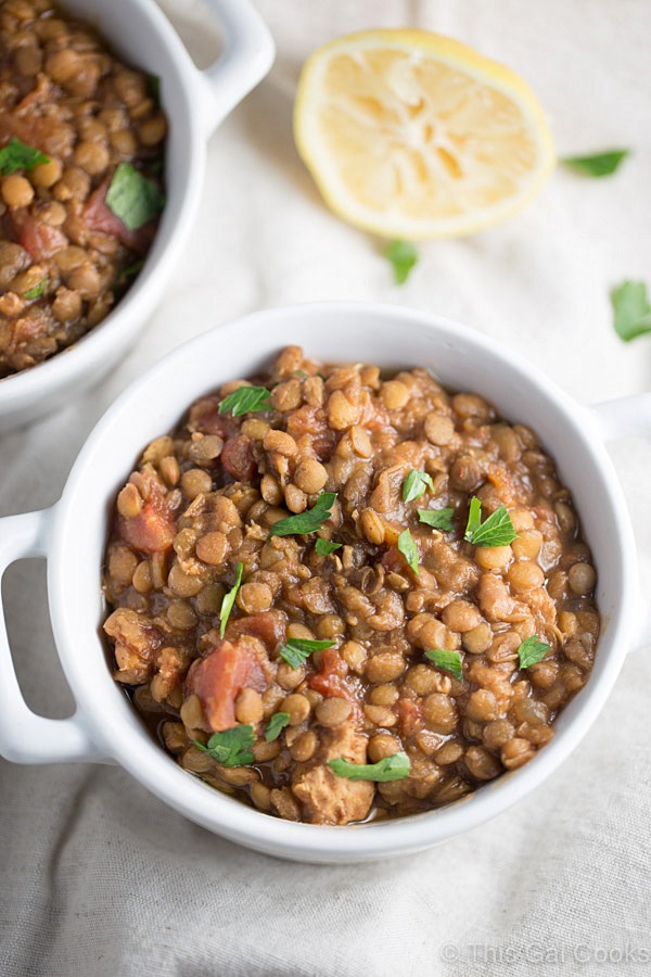 Slow Cooker Moroccan Lentil Soup. Under 300 calories per serving! | This Gal Cooks #dinner