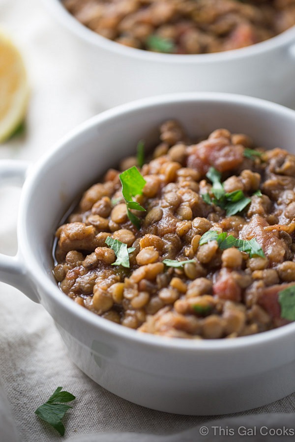 Slow Cooker Moroccan Lentil Soup. Under 300 calories per serving! | This Gal Cooks #dinner