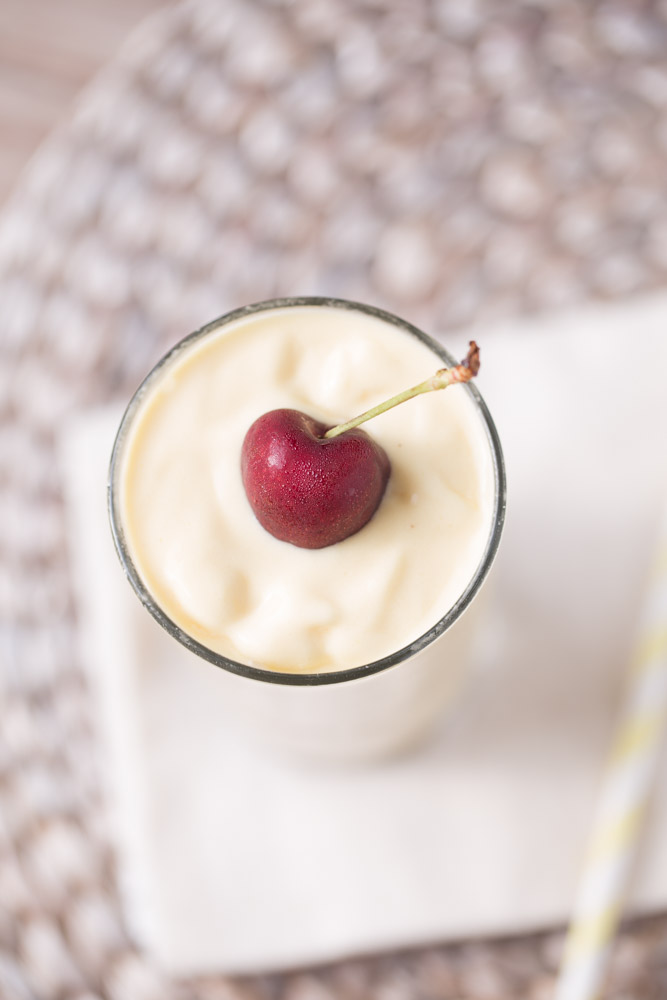 Pina Colada Smoothie with Mango