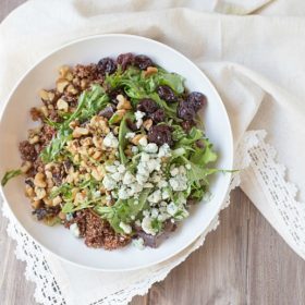 Simple and healthy Baby Greens with Quinoa Salad with Honey Balsamic Vinaigrette | This Gal Cooks