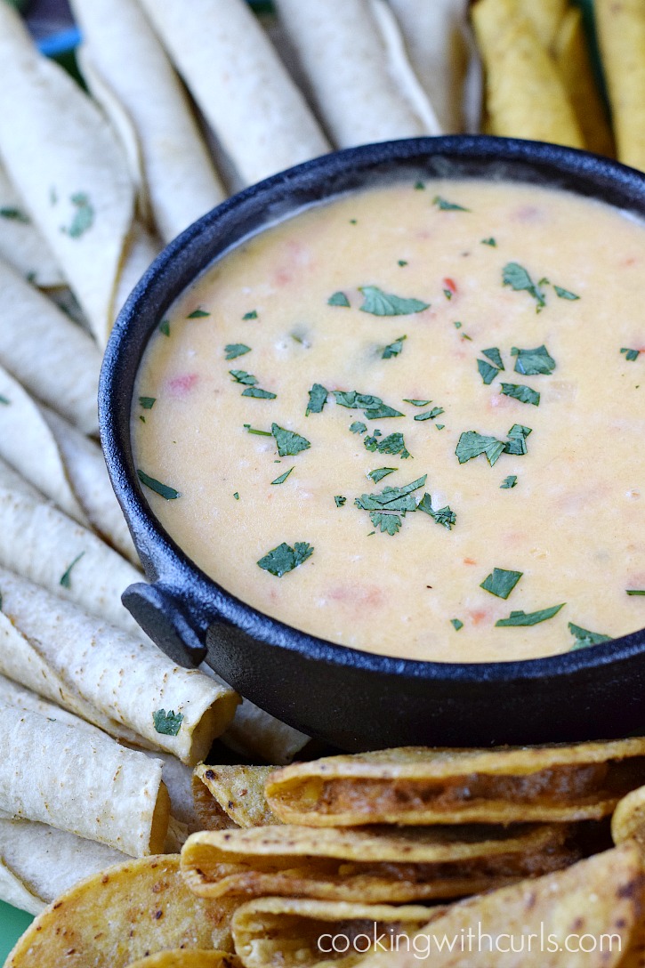 Celebrate-Cinco-de-Mayo-with-José-Olé-snacks-and-Queso-Blanco-Dip-cookingwithcurls.com-FlavorYourFiesta-Ad