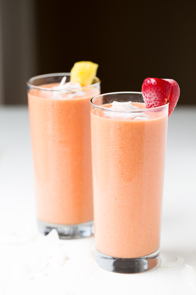 Vegan and healthy Tropical Strawberry Smoothie