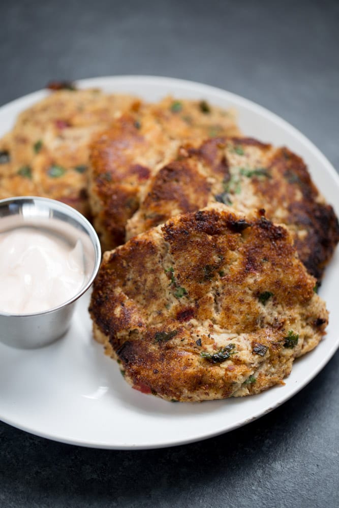 FLAVORFUL Easy Tuna Cakes are paleo + gluten free. Great for lunch or to serve as an appetizer!
