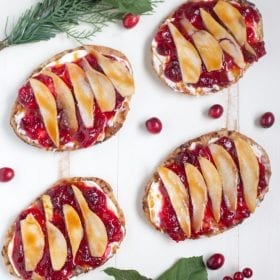 Cranberry Pear Flatbread. This super simple appetizer recipe makes a great addition to your Christmas appetizer menu! Great for snacking too!