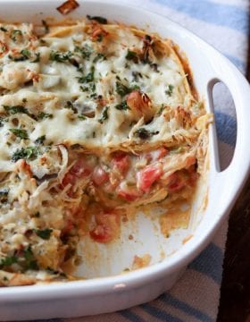 King Ranch Chicken Casserole. This creamy, boldly flavored #chicken #casserole feeds a crowd! A true southern classic that will WOW everyone. #southerncooking #dinner
