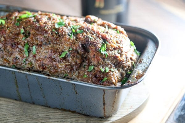 Red Wine Meatloaf is full of BOLD flavors and is one of my favorite #dinner recipes! Super easy to make and incredibly great for leftovers! #meatloaf #recipe #redwine