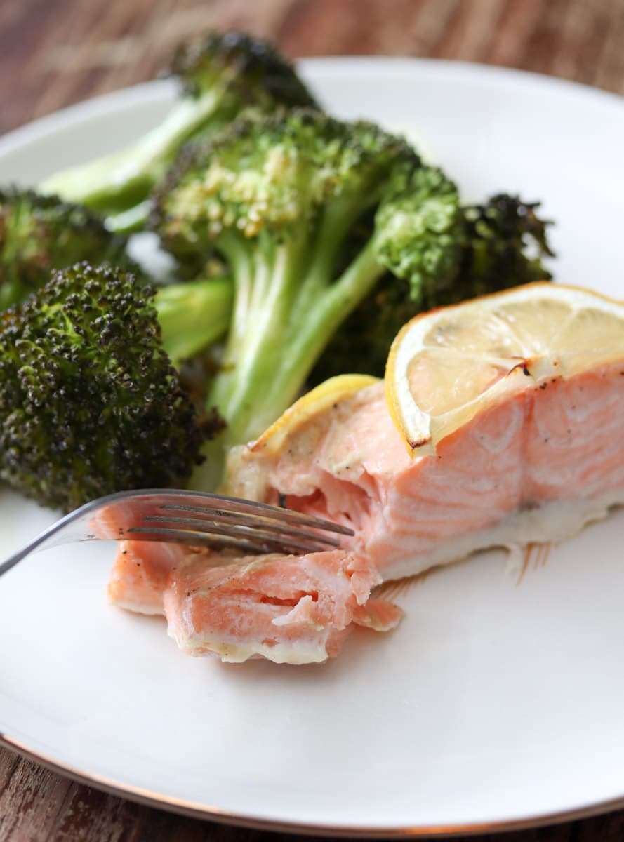 Lemon Dijon Sheet Pan Salmon with Broccoli is an easy cleanup, healthy low carb dinner recipe! If you're watching your carbs and/or eating clean then this recipe is for you!