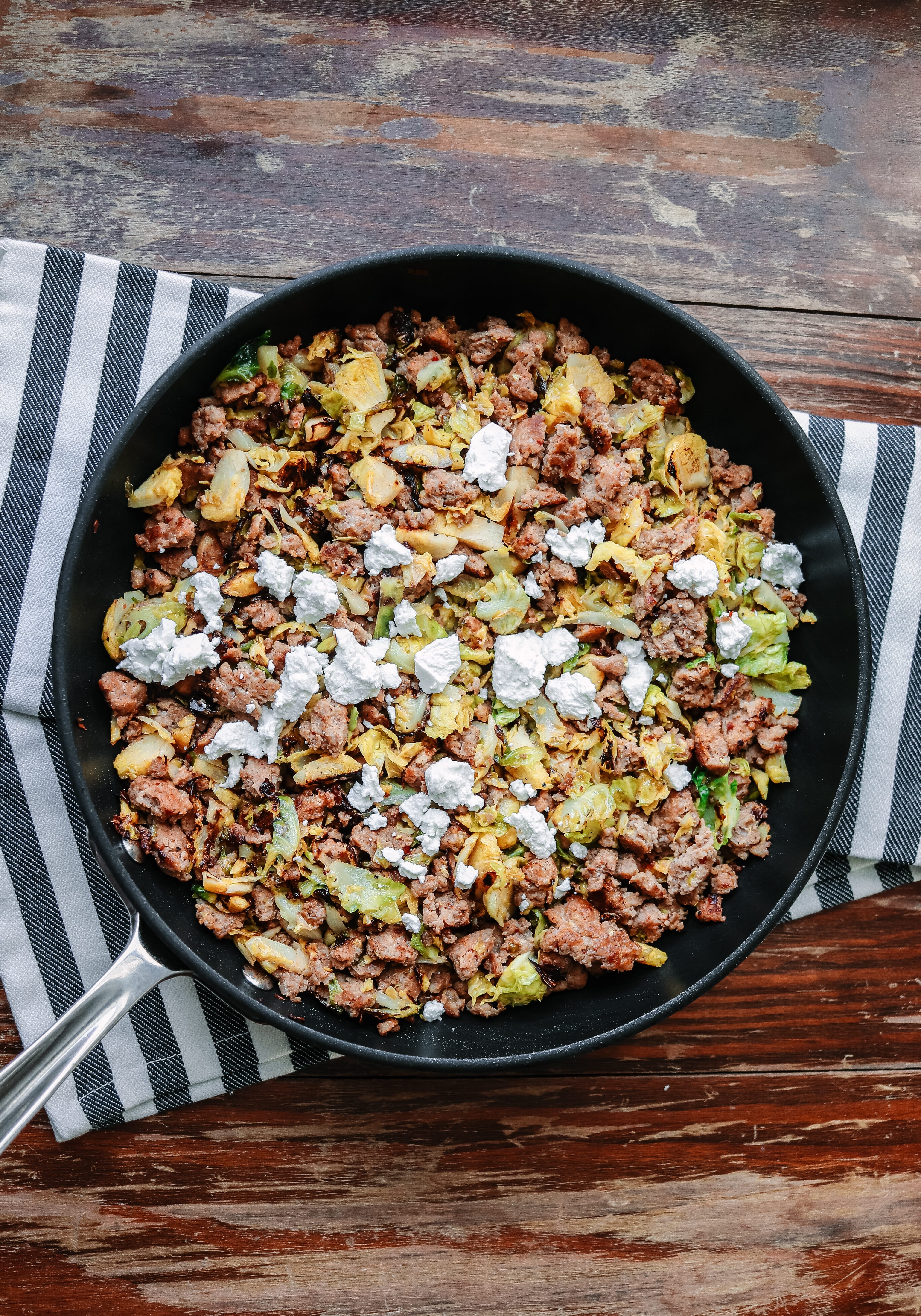 Low Carb Breakfast Hash with Chorizo and Goat Cheese (#keto #lowcarb #glutenfree