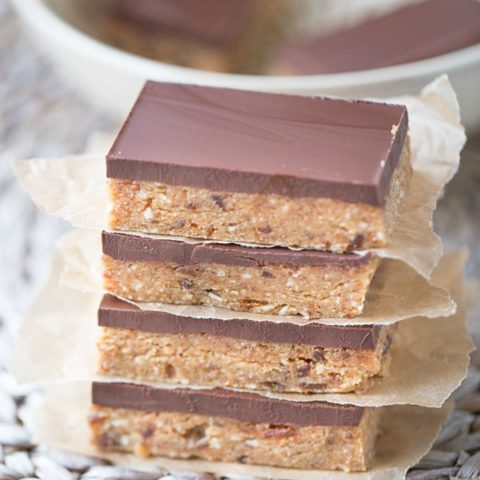 Homemade Snack Bars with Cashews, Dates and Almonds