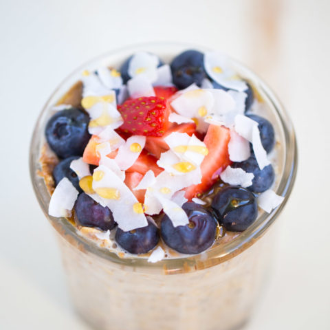 Overnight Oatmeal Parfait (vegetarian + gluten free)