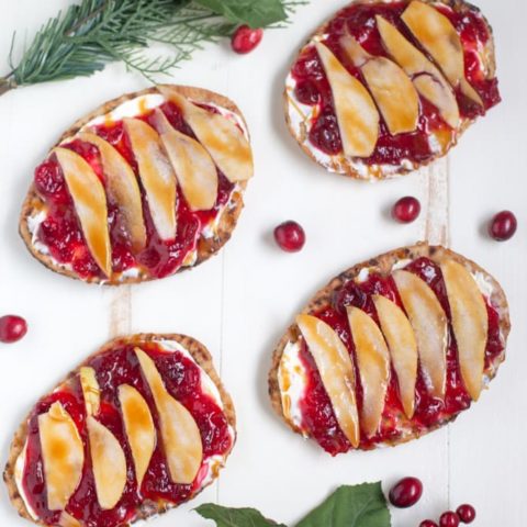 Cranberry Pear Flatbread Recipe